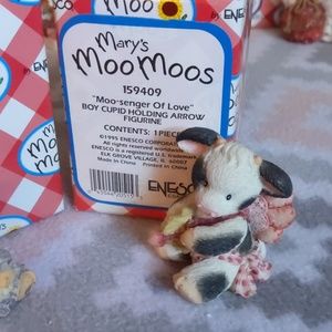 Marys Moo Moo Accents - Set of 2 with the boxes Mary Moo Moos Marys Moo Moo Accents - Set of 2 with the boxes Mary Moo Moos